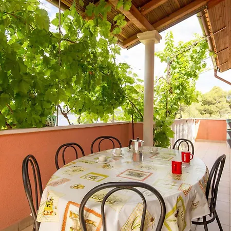 Beautiful In With Kitchen * Mali Losinj