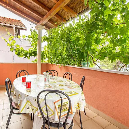 Apartmán Beautiful In With Kitchen Mali Lošinj